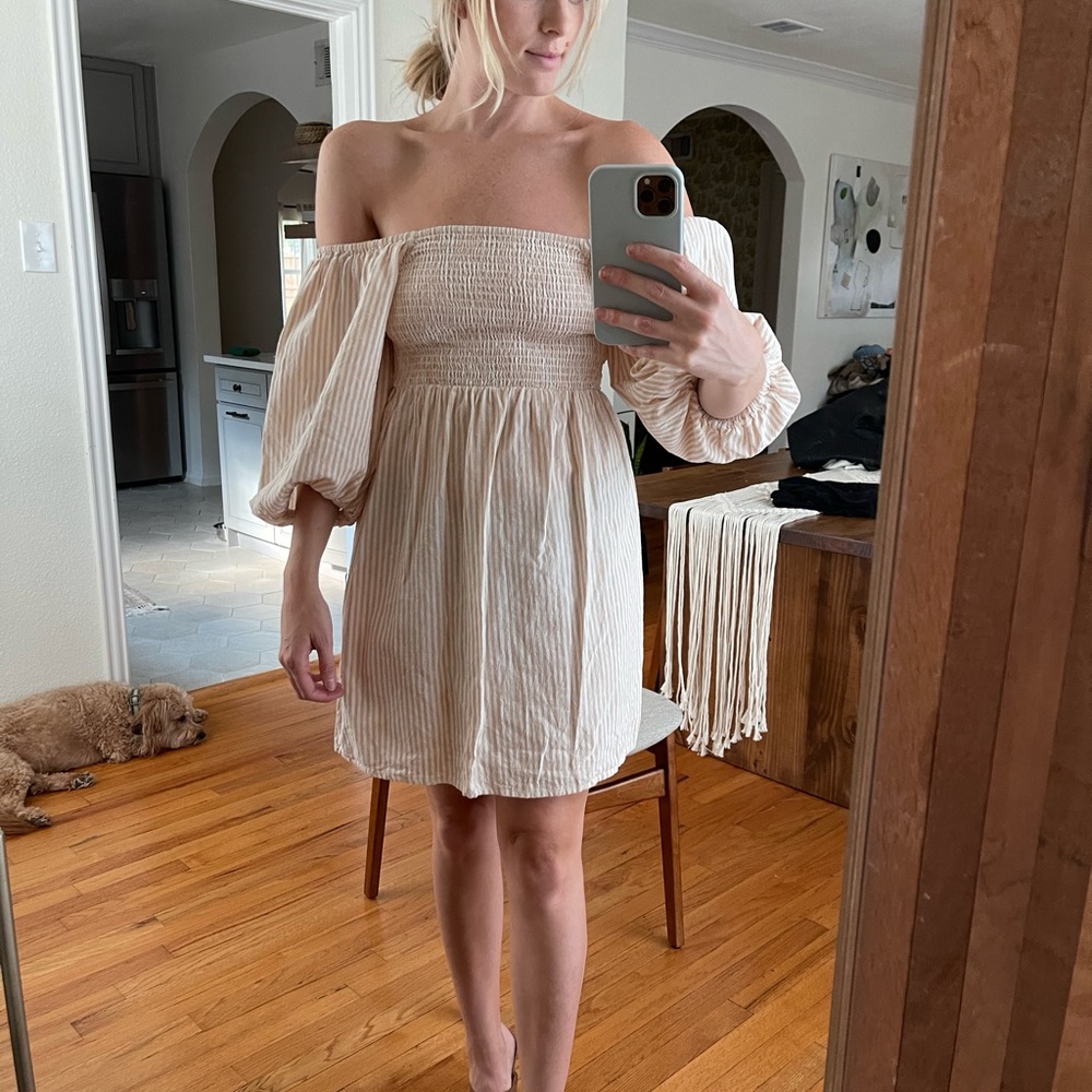 Puff sleeve billabong dress